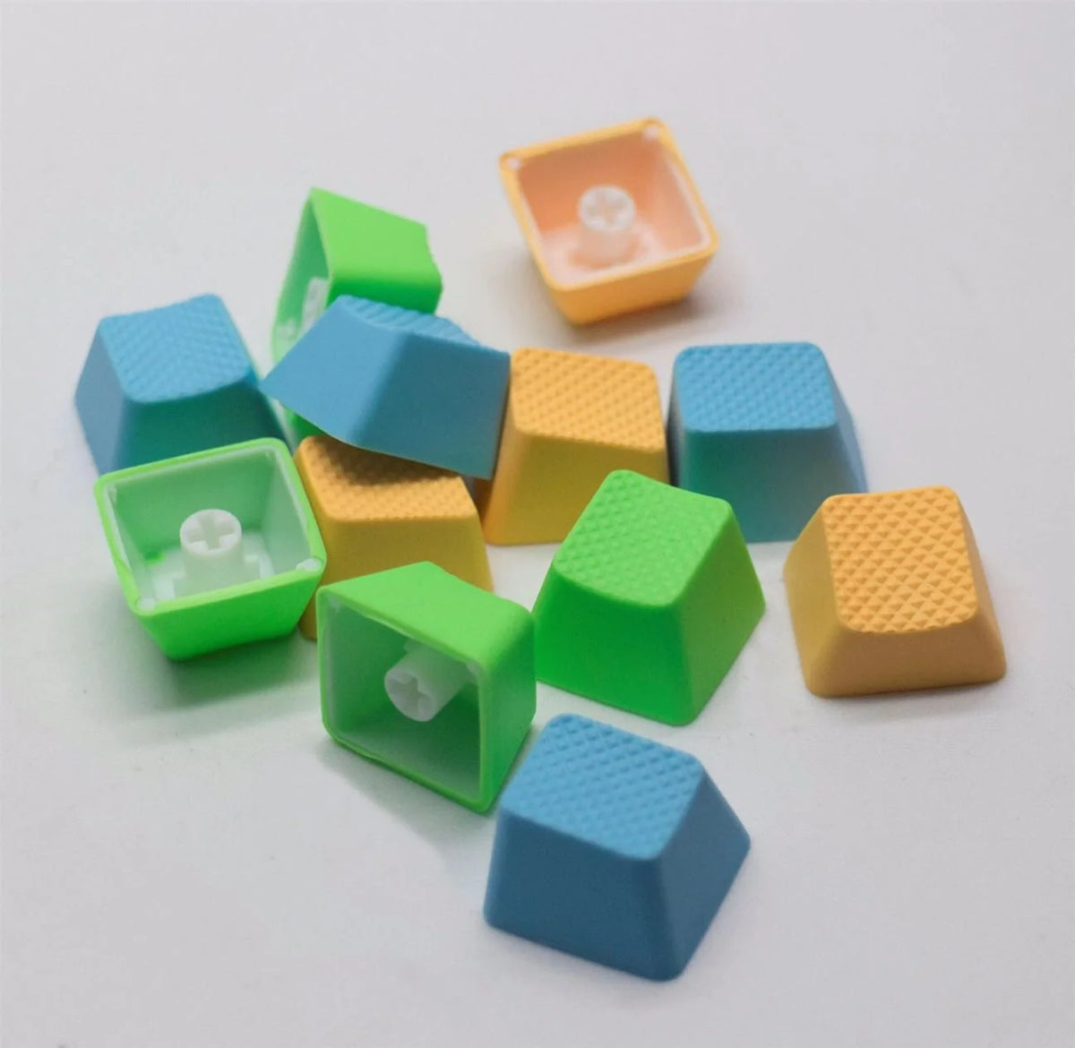 Tai-Hao 1u Blank Rubber Keycaps(4pcs)