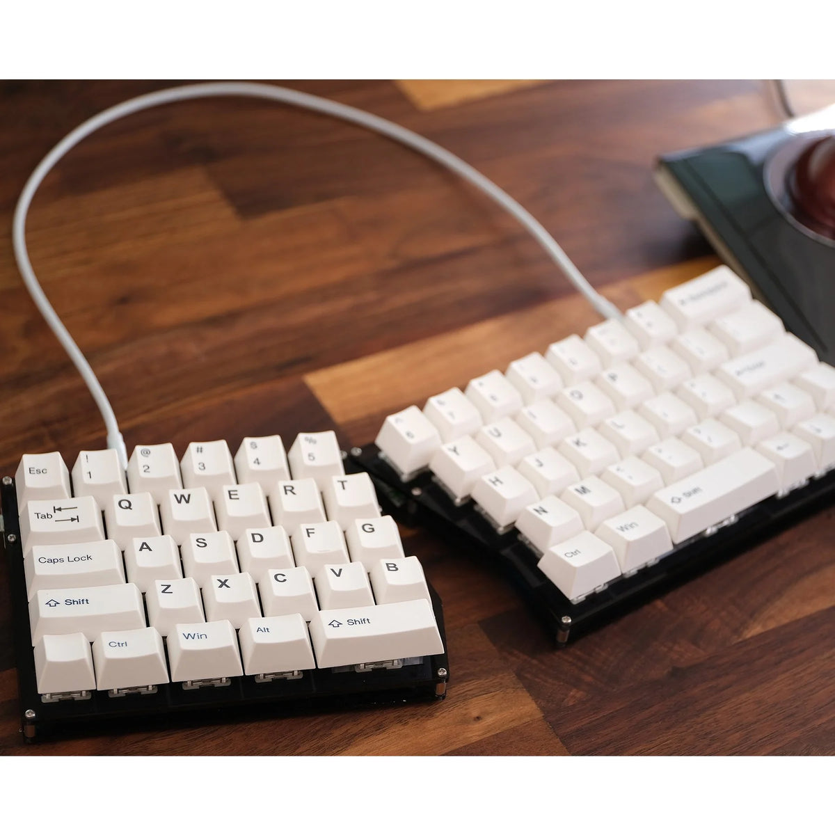 Tai-Hao Black on White Keycaps